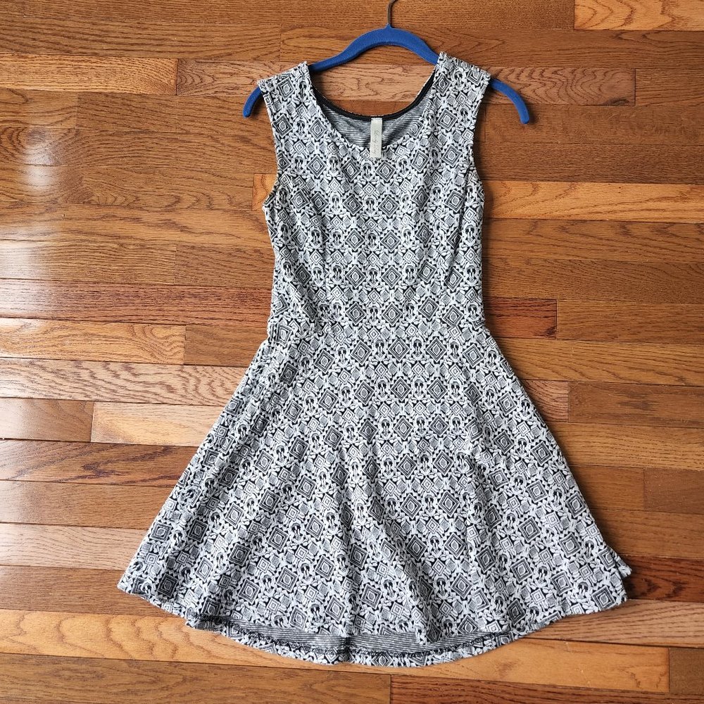 Lovely Day Keyhole Skater Skirt Geometric Dress